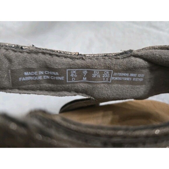 Women's Clarks April Dove Metallic Strappy Comfort sandals Summer‎ Vacation Sz7 - Picture 9 of 10